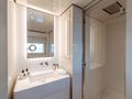 EROLIA Custom Line 120 - twin cabin 2 bathroom EROLIA Custom Line 120 - twin cabin 2 bathroom