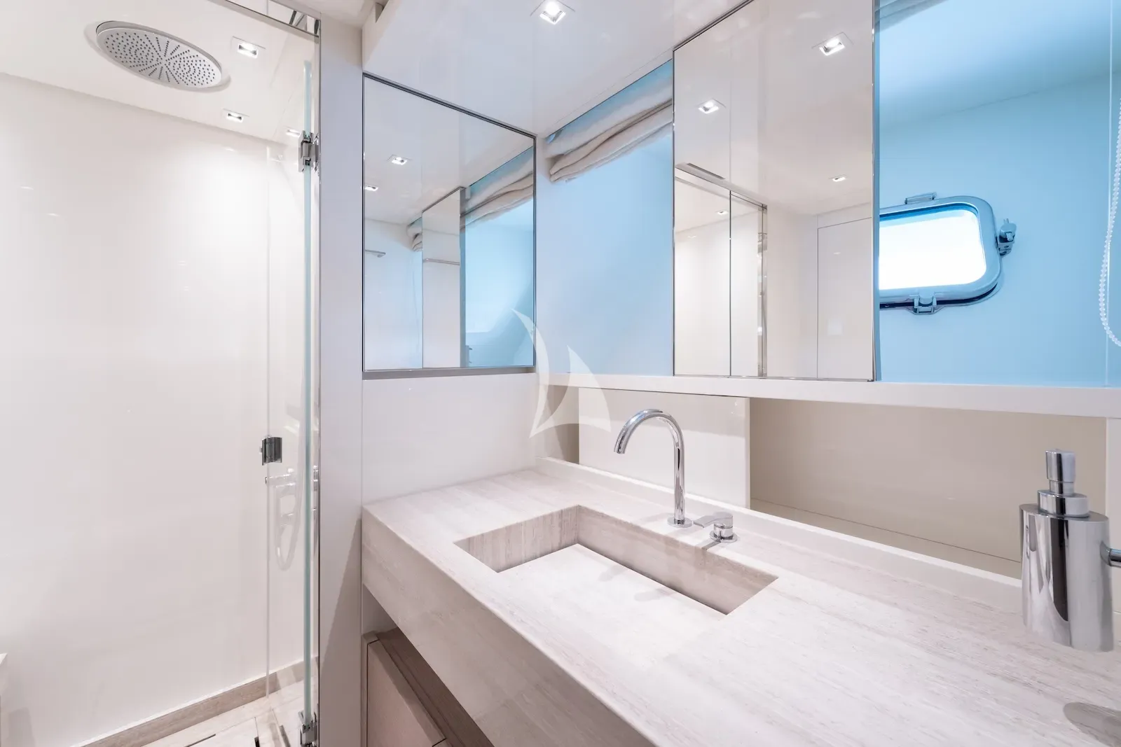 Charter Yacht ESTIA - Sanlorenzo SX88 - 4 Cabins - La Spezia - Genoa - Liguria - Italian Riviera