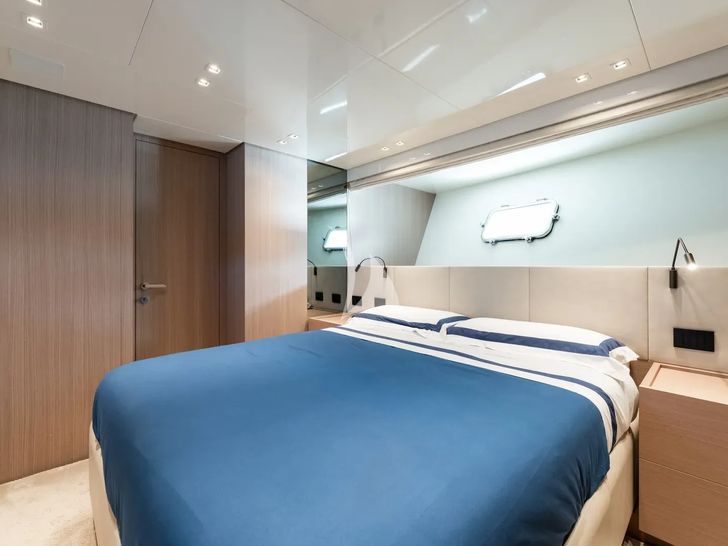 ESTIA Sanlorenzo SX88 - VIP cabin ESTIA Sanlorenzo SX88 - VIP cabin