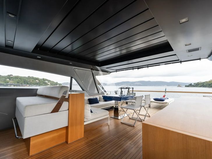 ESTIA Sanlorenzo SX88 - flybridge ESTIA Sanlorenzo SX88 - flybridge