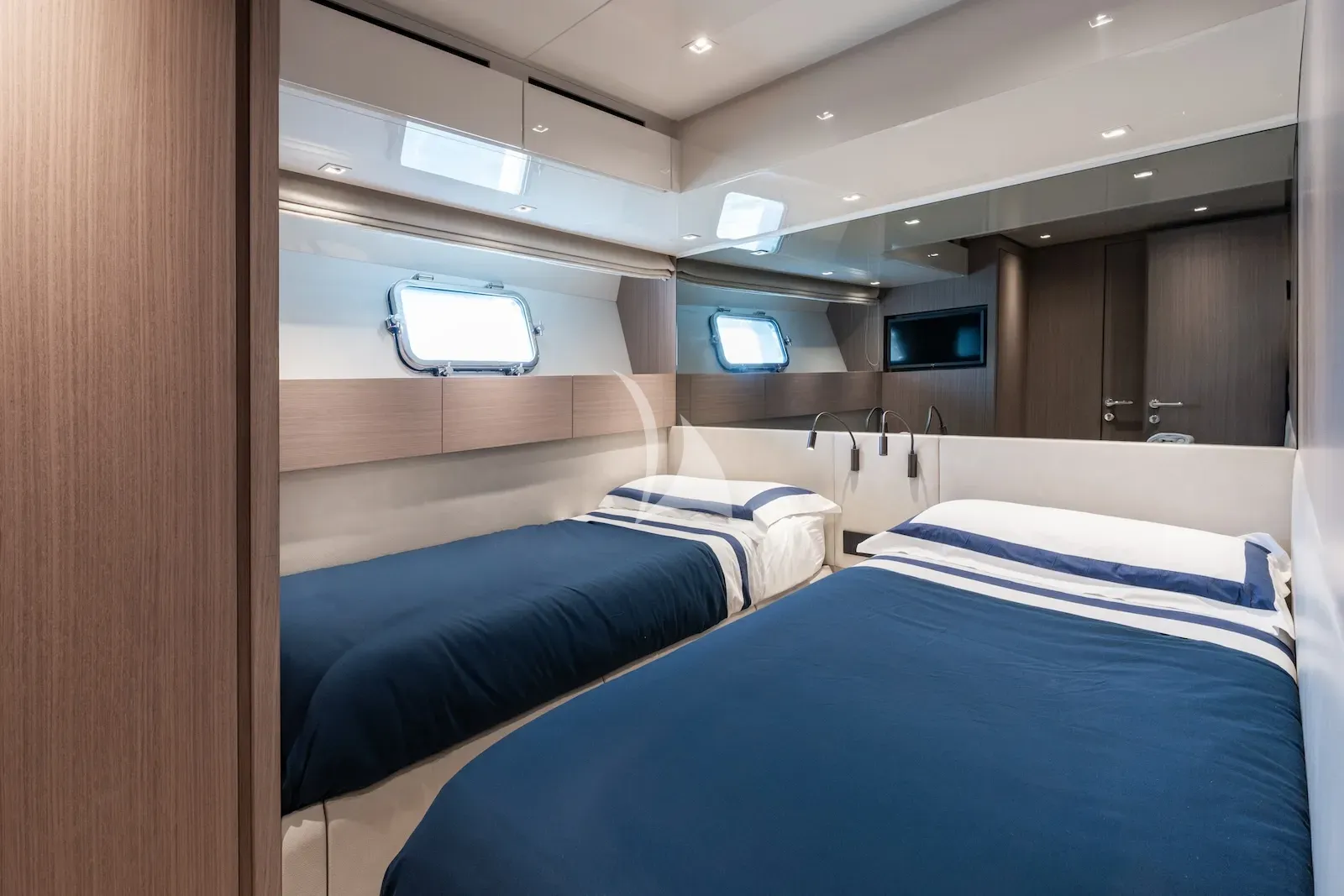 Charter Yacht ESTIA - Sanlorenzo SX88 - 4 Cabins - La Spezia - Genoa - Liguria - Italian Riviera