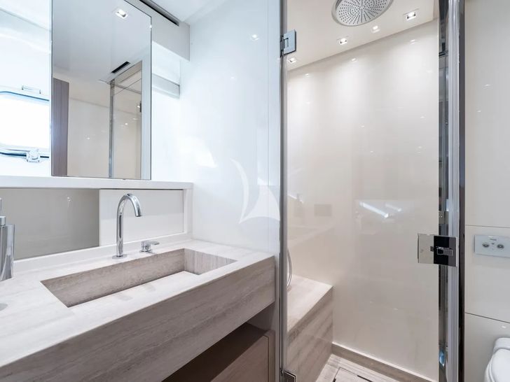 ESTIA Sanlorenzo SX88 - twin cabin 2 bathroom ESTIA Sanlorenzo SX88 - twin cabin 2 bathroom