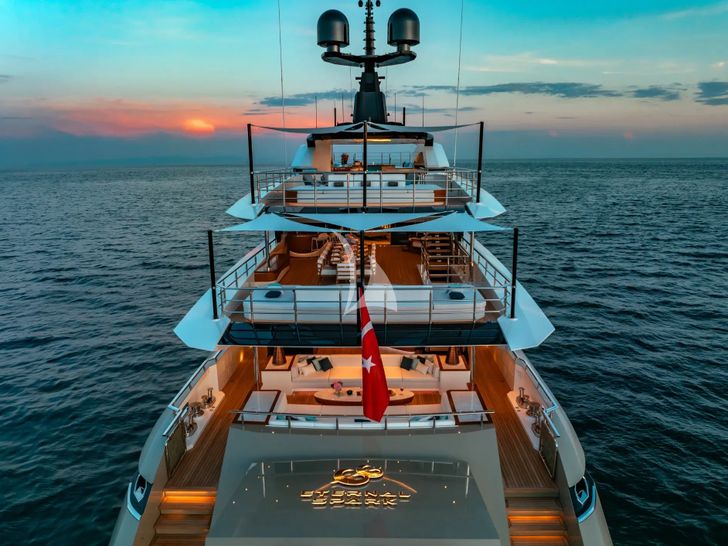 ETERNAL SPARK Bilgin 163 I - aft shot at night ETERNAL SPARK Bilgin 163 I - aft shot at night
