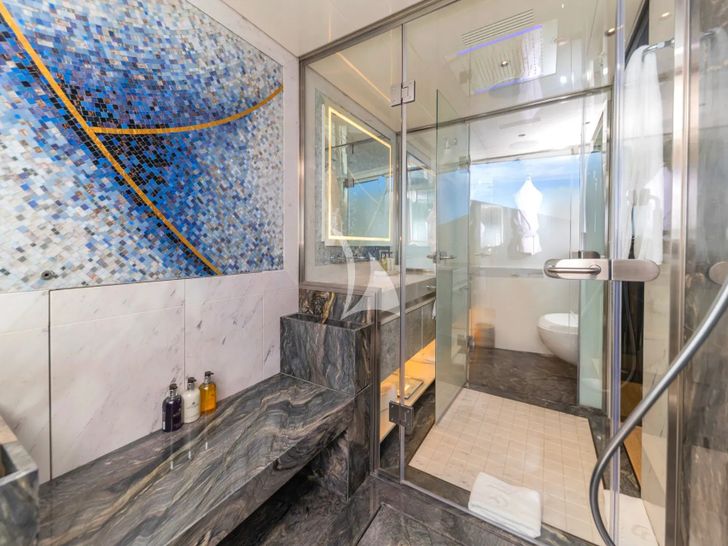 ETERNAL SPARK Bilgin 163 I - master cabin shower ETERNAL SPARK Bilgin 163 I - master cabin shower