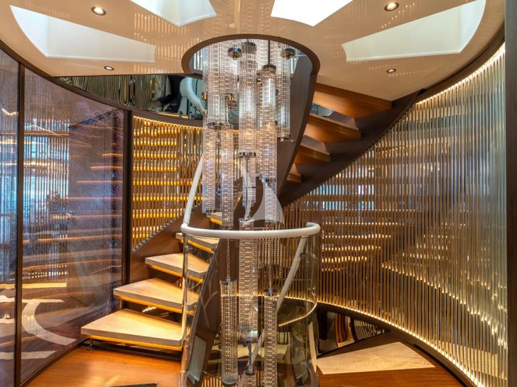 ETERNAL SPARK Bilgin 163 I - staircase ETERNAL SPARK Bilgin 163 I - staircase