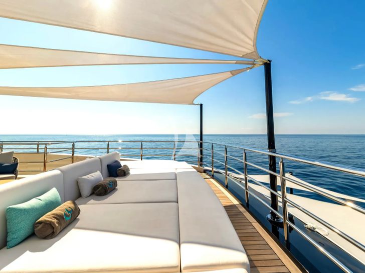 ETERNAL SPARK Bilgin 163 I - sun deck sun beds ETERNAL SPARK Bilgin 163 I - sun deck sun beds