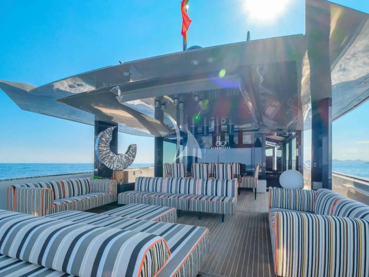 ETERNITY 44 Arcadia A85 - aft deck ETERNITY 44 Arcadia A85 - aft deck