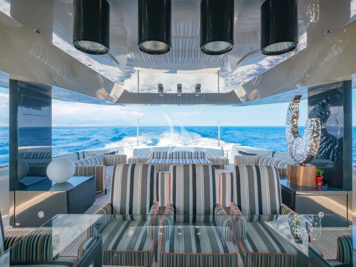 ETERNITY 44 Arcadia A85 - open plan interior ETERNITY 44 Arcadia A85 - open plan interior