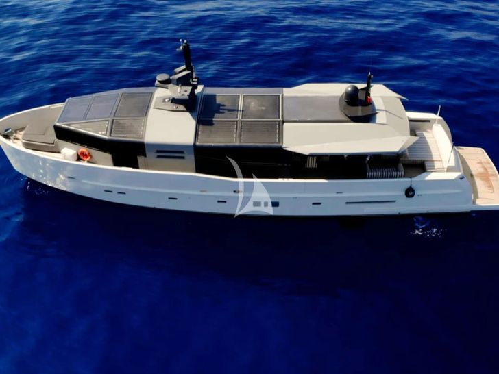 ETERNITY 44 Arcadia A85 - side profile ETERNITY 44 Arcadia A85 - side profile