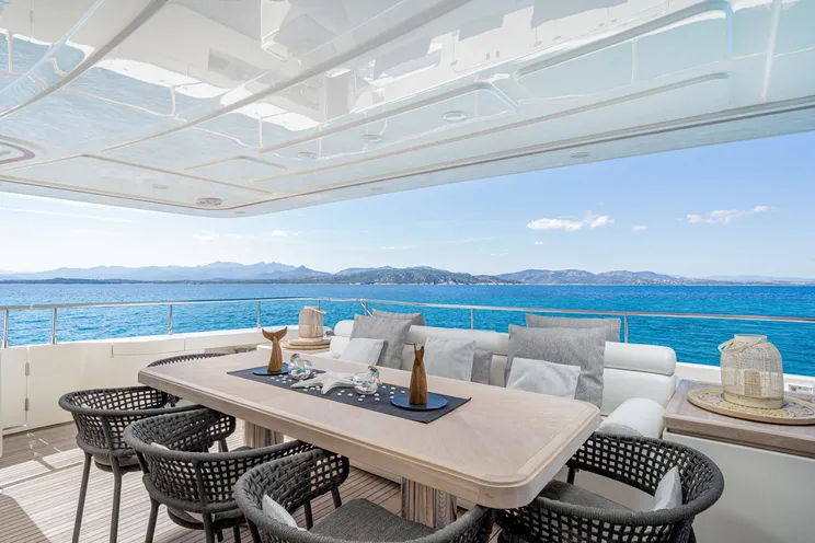 Charter Yacht ETHNA - Ferretti 97 - 5 Cabins - Naples - Capri - Amalfi Coast - Milazzo