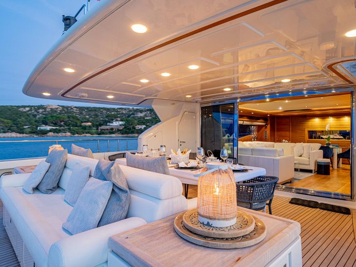 ETHNA Yacht Aft Deck ETHNA Yacht Aft Deck