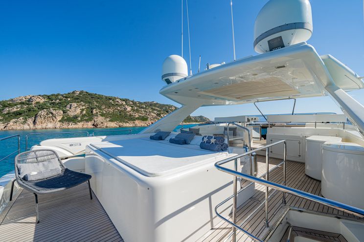 Charter Yacht ETHNA - Ferretti 97 - 5 Cabins - Naples - Capri - Amalfi Coast - Milazzo