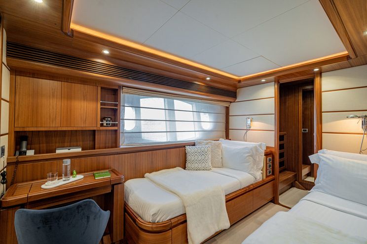 Charter Yacht ETHNA - Ferretti 97 - 5 Cabins - Naples - Capri - Amalfi Coast - Milazzo