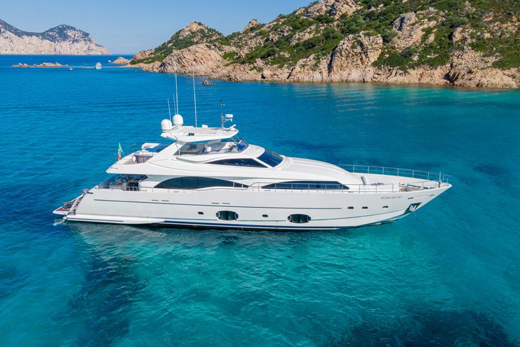 Charter Yacht ETHNA - Ferretti 97 - 5 Cabins - Naples - Capri - Amalfi Coast - Milazzo