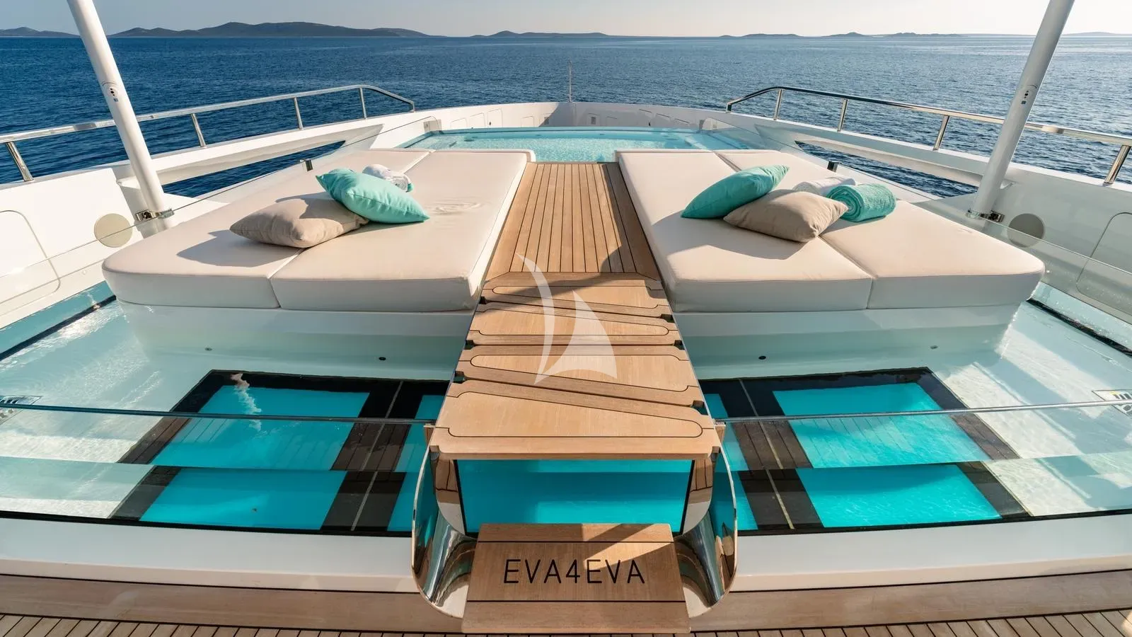 Charter Yacht EVA4EVA - Mangusta Oceano 44m - 6 Cabins - Zadar - Split - Dubrovnik - Hvar - Croatia - Kotor - Montenegro