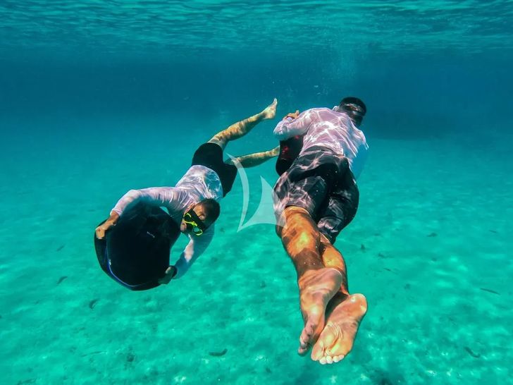 EVA4EVA Mangusta Oceano 44m - seabobing EVA4EVA Mangusta Oceano 44m - seabobing