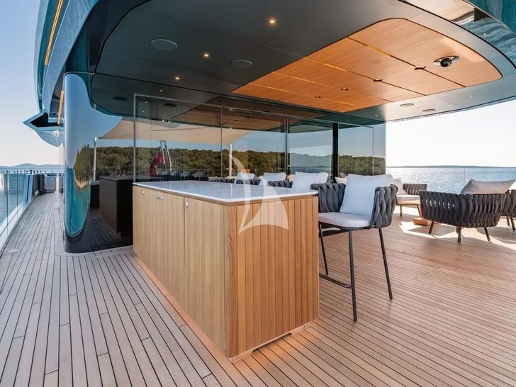 EVA4EVA Mangusta Oceano 44m - sky deck aft EVA4EVA Mangusta Oceano 44m - sky deck aft
