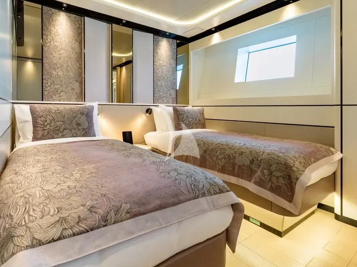 EVA4EVA Mangusta Oceano 44m - twin cabin EVA4EVA Mangusta Oceano 44m - twin cabin