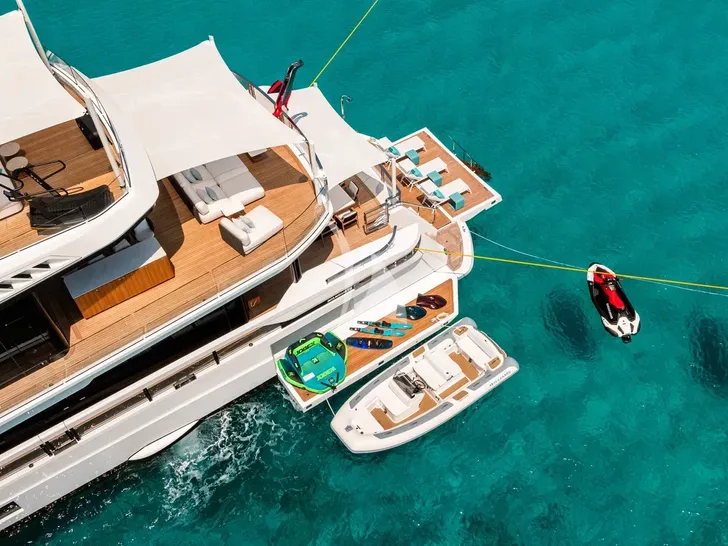 EVA4EVA Mangusta Oceano 44m - with the water toys EVA4EVA Mangusta Oceano 44m - with the water toys