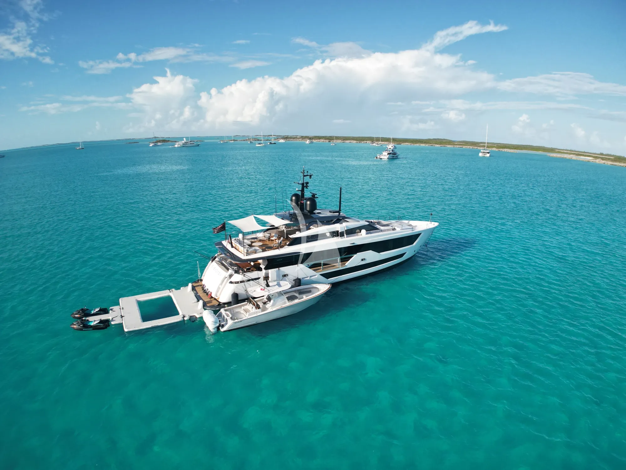 EVEXIAS I Ferretti Custom Line 106 - anchored