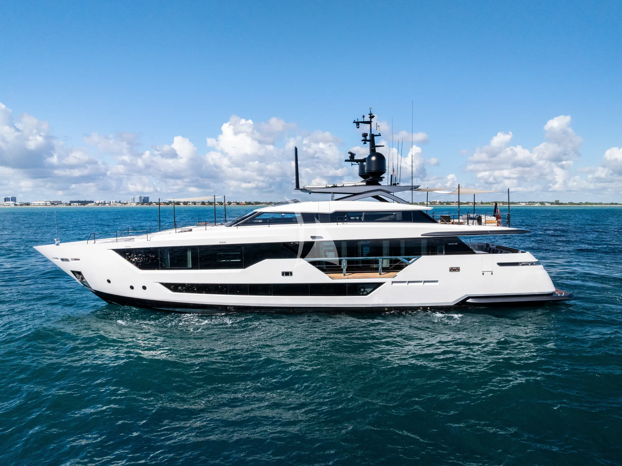 EVEXIAS I Ferretti Custom Line 106 - side profile