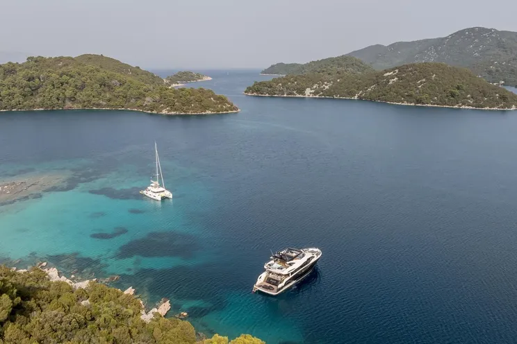 Charter Yacht EXIT - Sunseeker 90 Ocean - 4 Cabins - Trogir - Split - Dubrovnik - Hvar - Croatia