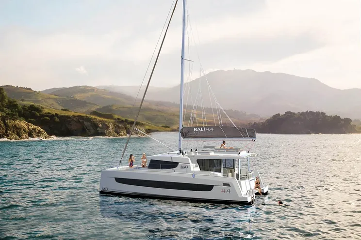 Charter Yacht EXODUS - Bali 4.4 - 5 Cabins - Abacos - Nassau - Exumas - Bahamas