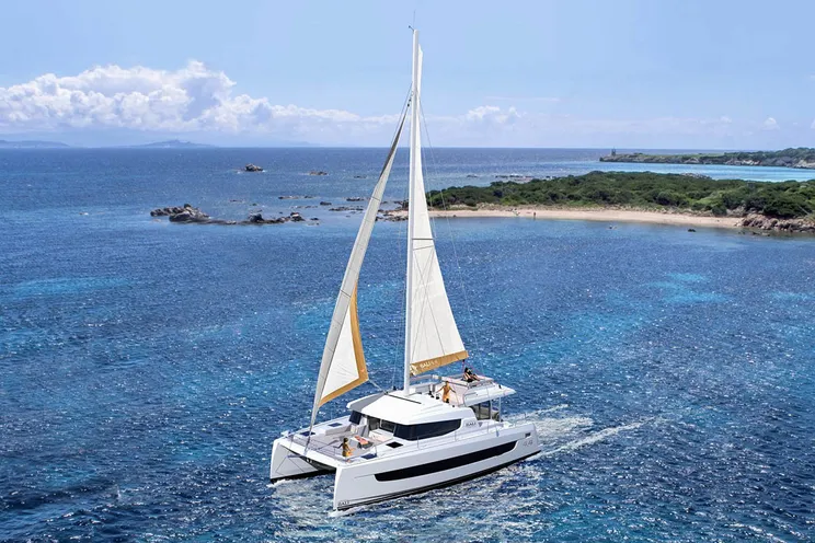 Charter Yacht EXODUS - Bali 4.4 - 5 Cabins - Abacos - Nassau - Exumas - Bahamas
