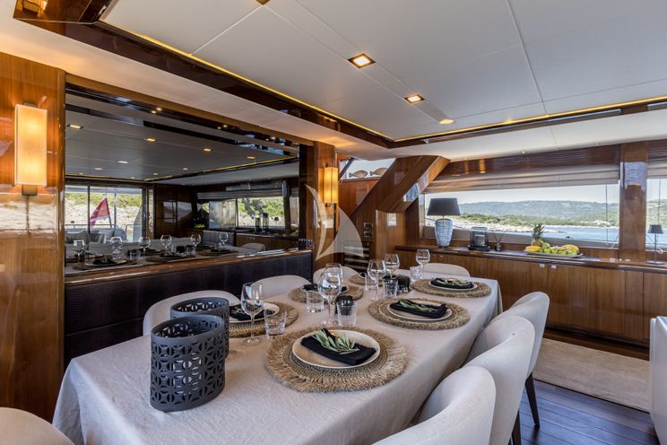Charter Yacht EXPERIENCE - Princess 98 - 5 Cabins - Split - Dubrovnik - Hvar - Croatia