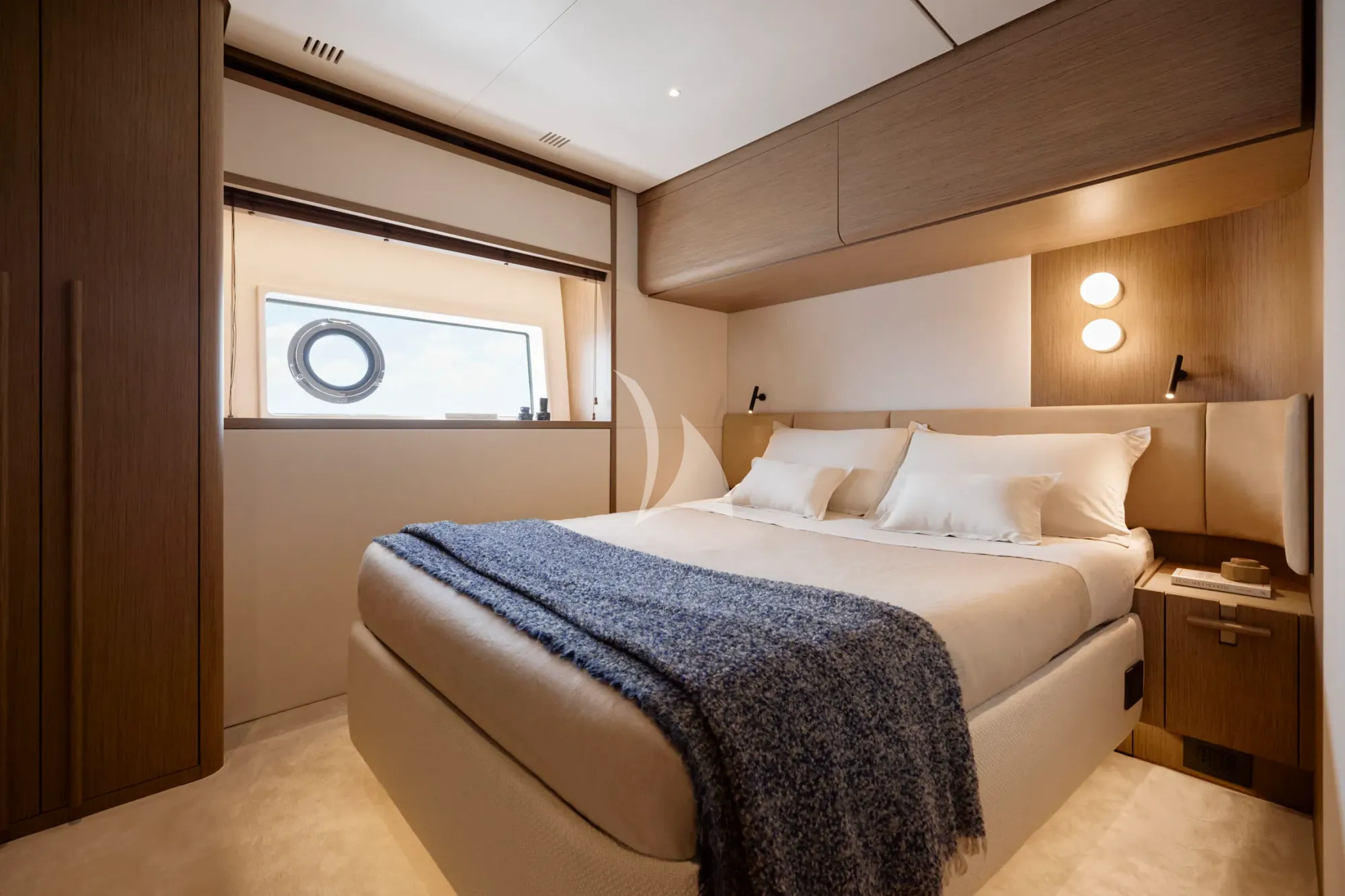 Charter Yacht EXPLORA - Azimut Fly 82 - 4 Cabins - Sicily - Lipari - Palermo - Aeolian Islands - Italy