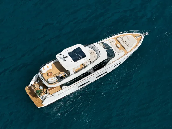 EXPLORA Azimut Fly 82 - aerial shot EXPLORA Azimut Fly 82 - aerial shot