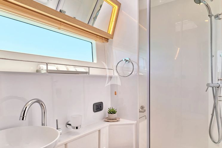 Charter Yacht EXPLORION - Aquila 54 - 4 Cabins - Athens - Mykonos - Paros - Cyclades - Greece