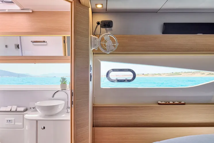 Charter Yacht EXPLORION - Aquila 54 - 4 Cabins - Athens - Mykonos - Paros - Cyclades - Greece