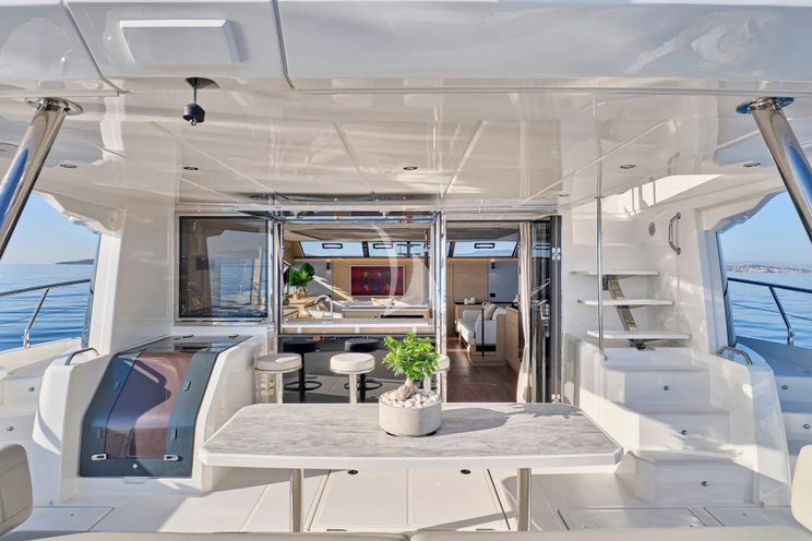 Charter Yacht EXPLORION - Aquila 54 - 4 Cabins - Athens - Mykonos - Paros - Cyclades - Greece