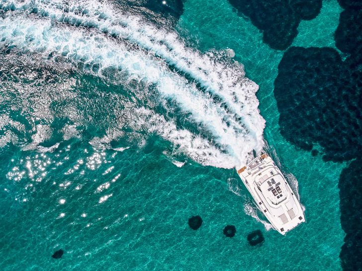 EXPLORION Aquila 54 - cruising across the waterline EXPLORION Aquila 54 - cruising across the waterline