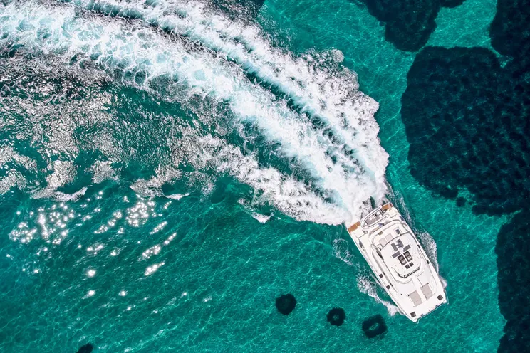 Charter Yacht EXPLORION - Aquila 54 - 4 Cabins - Athens - Mykonos - Paros - Cyclades - Greece