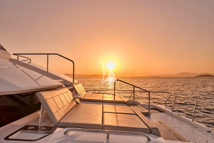 Charter Yacht EXPLORION - Aquila 54 - 4 Cabins - Athens - Mykonos - Paros - Cyclades - Greece