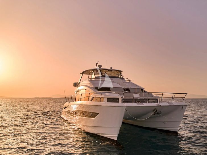 EXPLORION Aquila 54 - under the sunset EXPLORION Aquila 54 - under the sunset