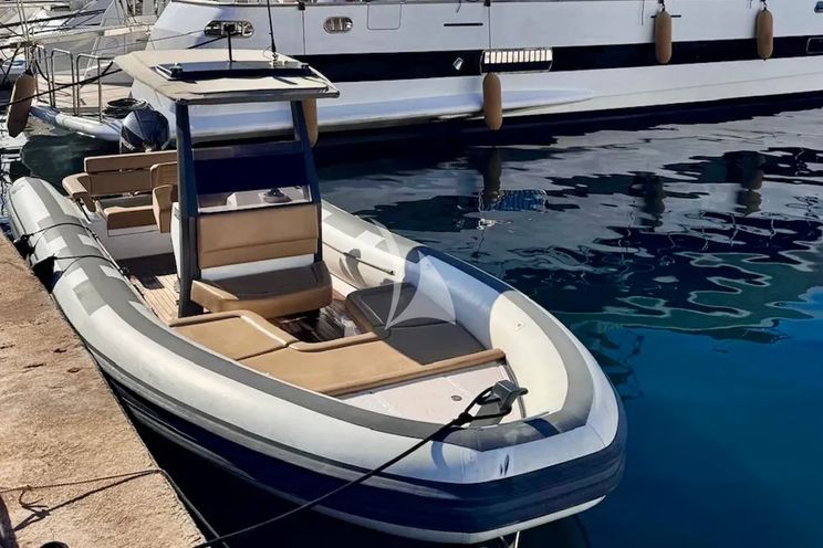 Charter Yacht FAITH - Tecnomar 32m - 4 Cabins - Cannes - St Tropez - Nice - French Riviera