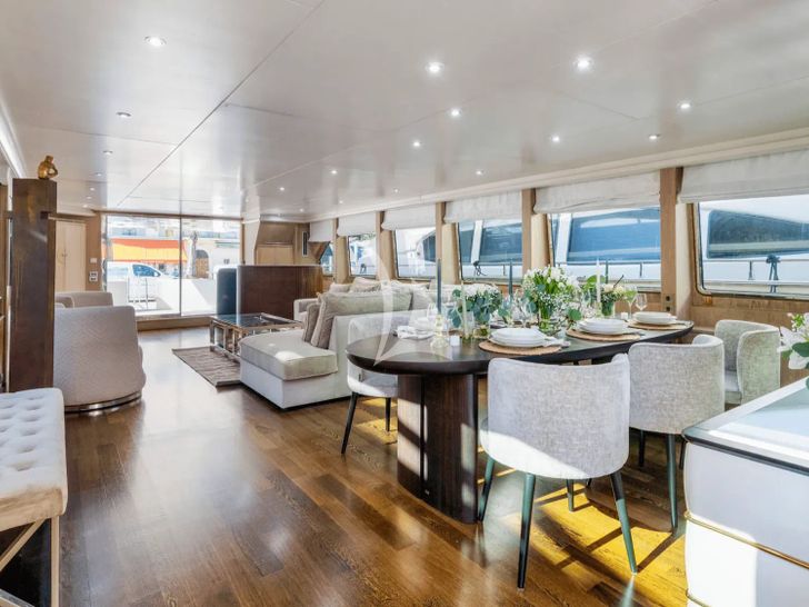 FAITH Tecnomar 32m - indoor dining area FAITH Tecnomar 32m - indoor dining area