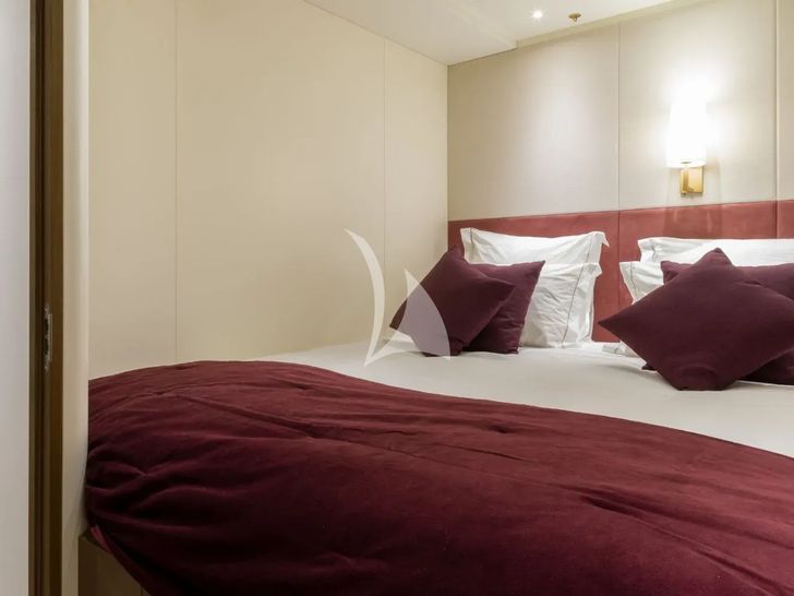 FANCY Nautor's Swan 108 - VIP cabin 2 FANCY Nautor's Swan 108 - VIP cabin 2