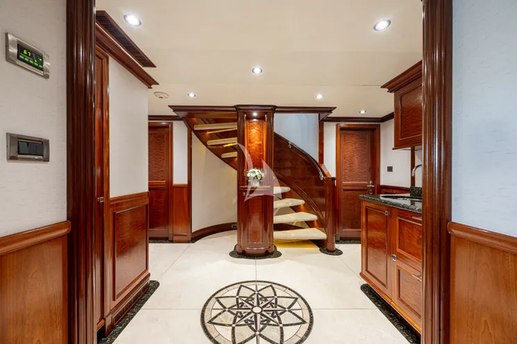 Charter Yacht FAR FROM IT - Richmond 142 - 5 Cabins - Nassau - Exumas - Eleuthera - Paradise Island - Bahamas