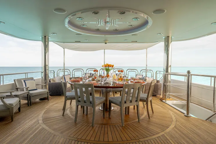 Charter Yacht FAR FROM IT - Richmond 142 - 5 Cabins - Nassau - Exumas - Eleuthera - Paradise Island - Bahamas