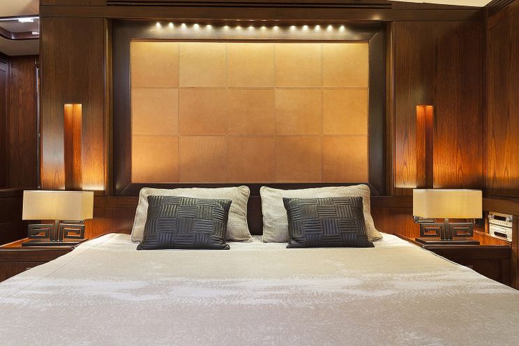 Charter Yacht FARANDWIDE - Southernwind 100 - Rome - Naples - Capri - Palermo