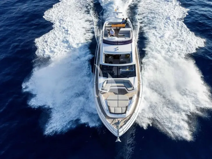 FAR&AWAY Princess 66 - bow view FAR&AWAY Princess 66 - bow view