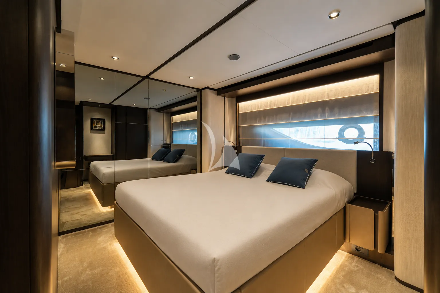 Charter Yacht FAST - Ferretti 860 - 4 Cabins - Olbia - Porto Cervo - La Maddalena - Sardinia - Italy