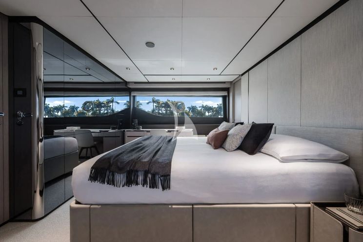 Charter Yacht FAST - Ferretti Yachts 860 - 4 Cabins - Split - Dubrovnik - Hvar - Croatia