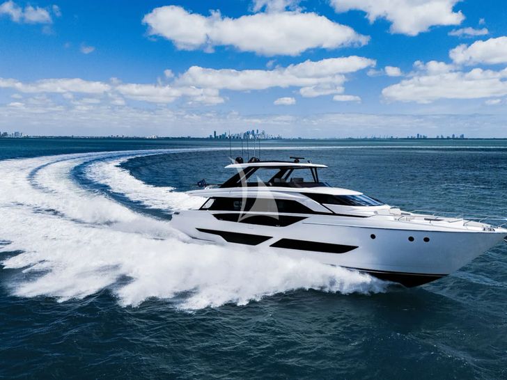 FAST Ferretti Yachts 860 - cruising FAST Ferretti Yachts 860 - cruising