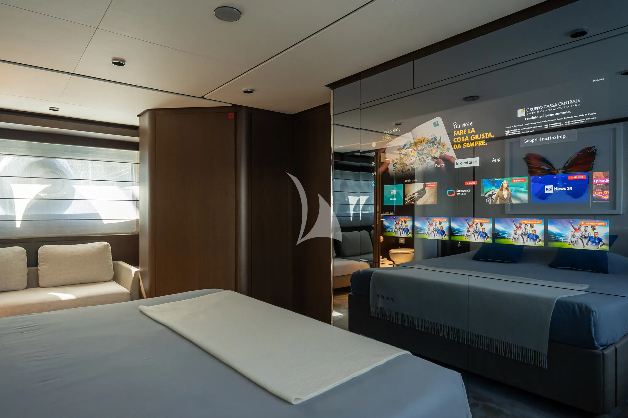 Charter Yacht FAST - Ferretti 860 - 4 Cabins - Olbia - Porto Cervo - La Maddalena - Sardinia - Italy