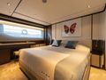 FAST Ferretti 860 - master cabin bed FAST Ferretti 860 - master cabin bed